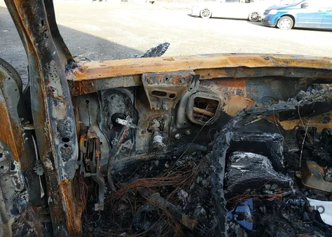 2011 Jeep Grand Cherokee Overland z USA, uszkodzony, nr VIN 1J4RR6GT4BC700566